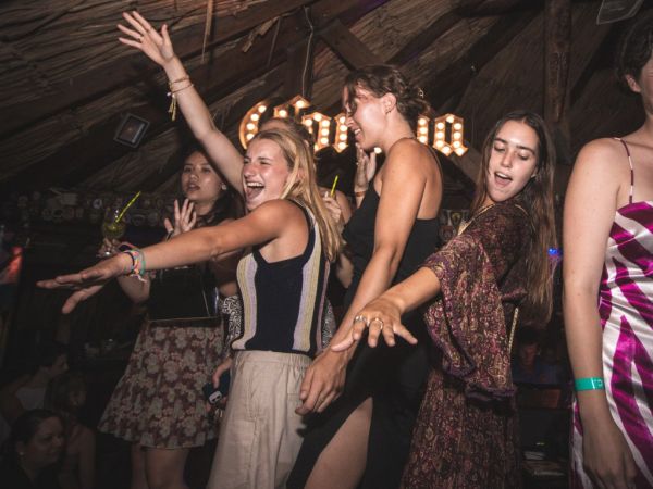 Mamacita...It's a Coronita Beach Party!